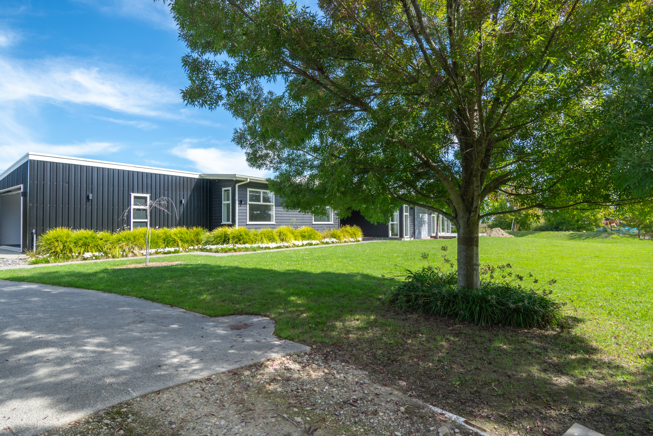 Shed, Space & Style in Makauri