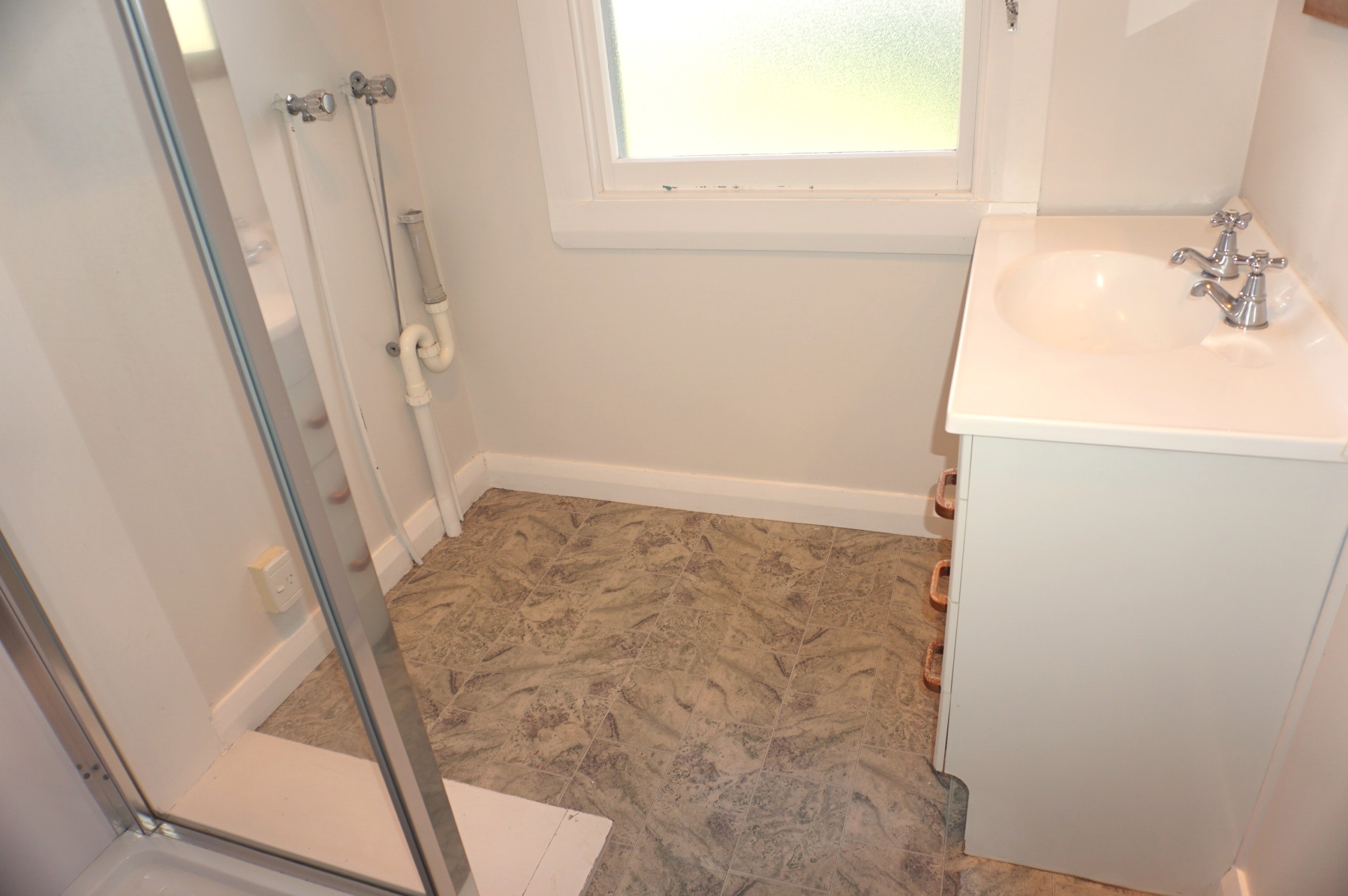 Where comfort meets simplicity (and location!).