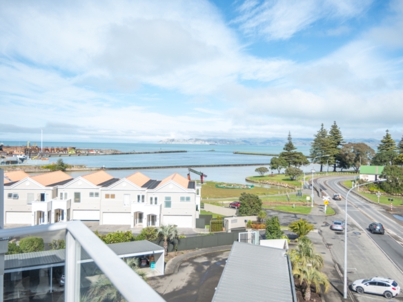 High end apartment with multiple views!