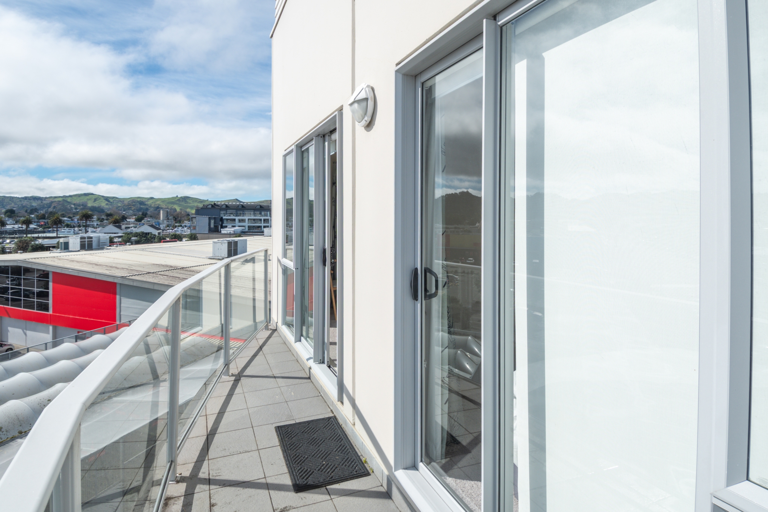 High end apartment with multiple views!