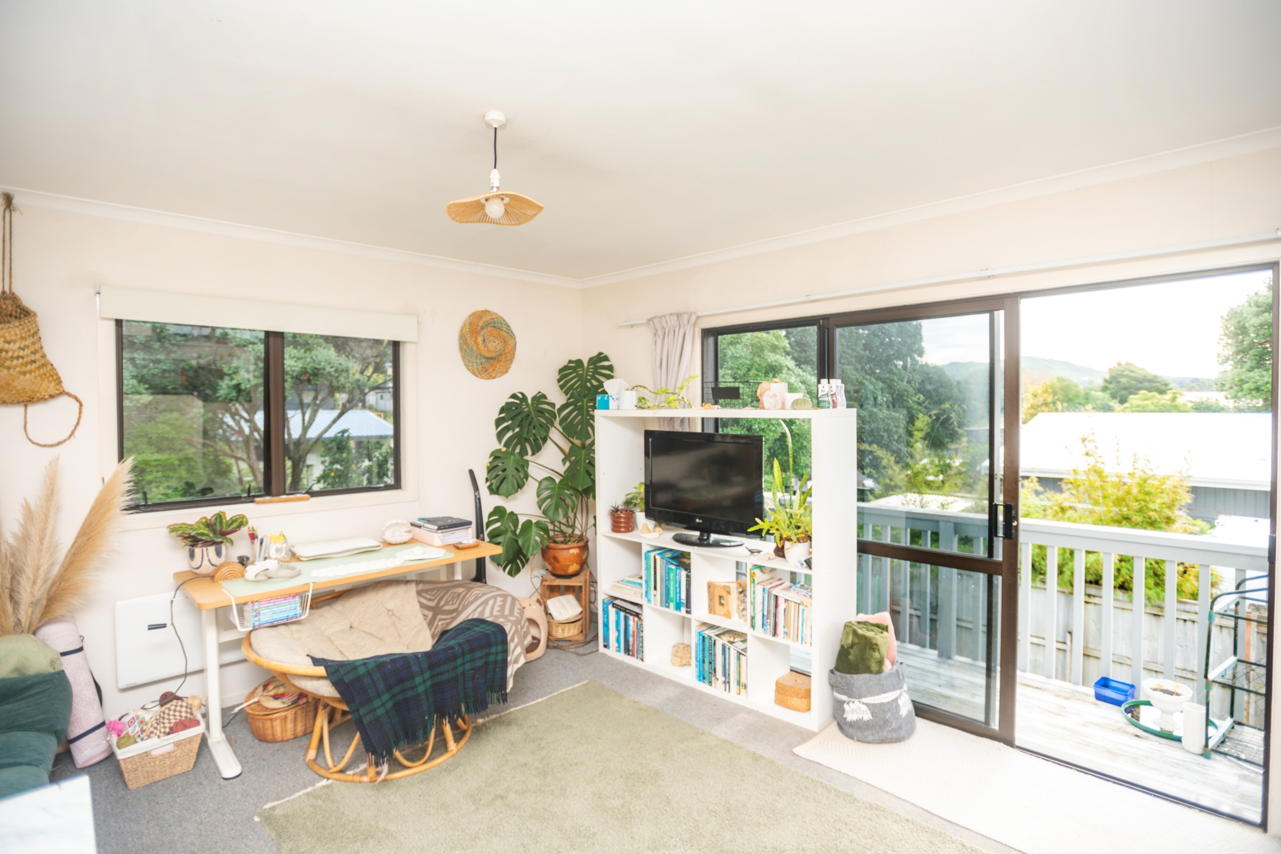 Across from the beach for summer! Ref 46WAI