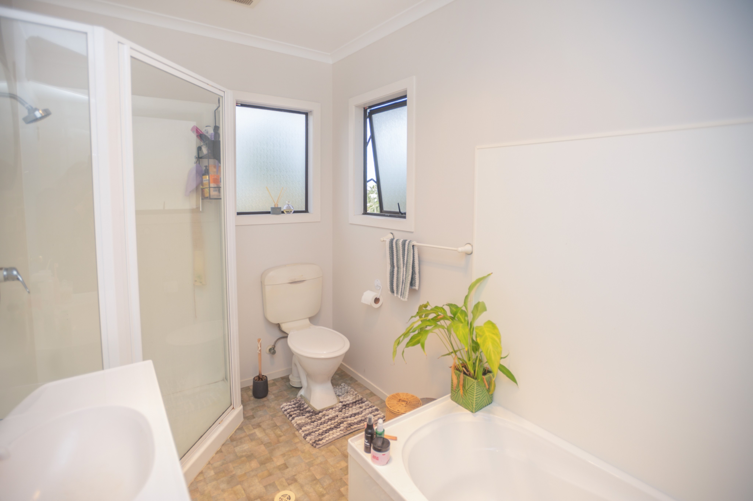 Across from the beach for summer! Ref 46WAI